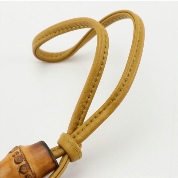 Gucci Bamboo Tassel Charm in Mustard Yellow Leather - Picture 4 of 4